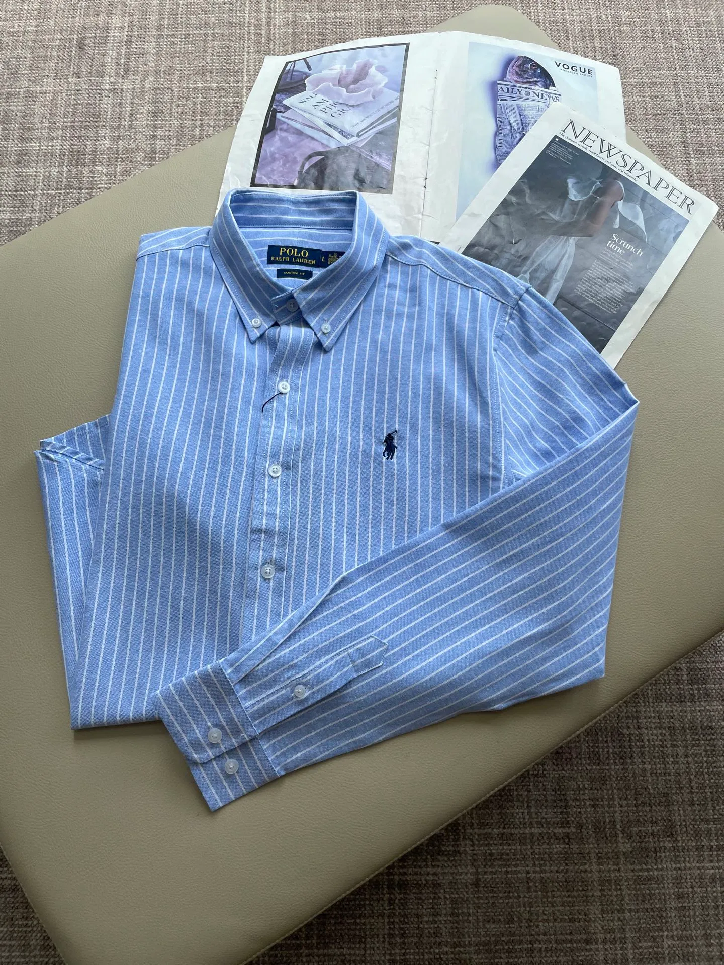 P220 🌸🌸🌸 POLO Ralph Lauren [High Quality] Classic shirt! The classic casual shirt made of pure cotton Oxford cloth has a unique design. It has a simple, clean and classic silhouette design. It is a versatile style that can be switched at will. The fabric feels soft and delicate, highly breathable, and is close to the skin and comfortable to wear. It can be worn alone as an inner layer. Its versatile performance is beyond your imagination! The upper body of the ready-to-wear is simple and classic yet elegant! Size:M-XXL
